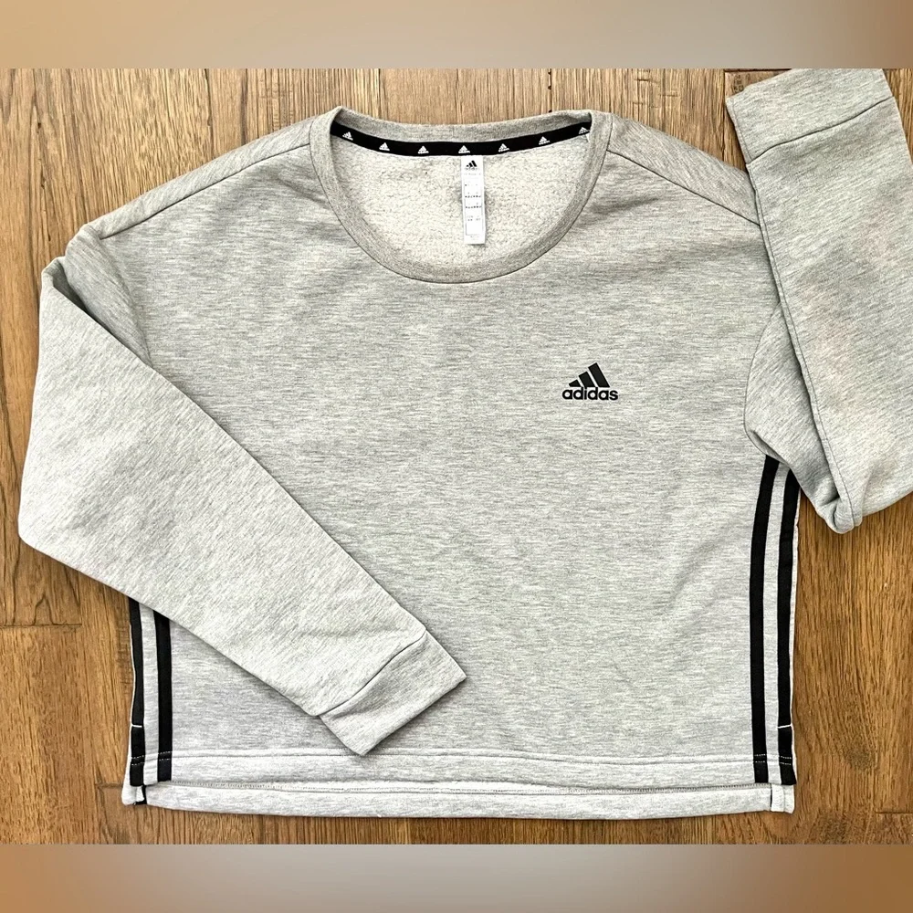 ADIDAS PRIME-GREEN Boxy Cropped 3-Stripe Sweatshirt - Grey Heather - M - Picture 2 of 9